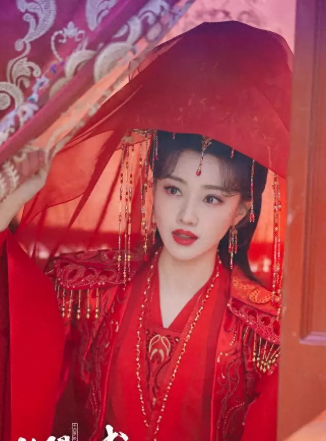 徐恺咛凭《佳偶天成》俪娘角色实现古装形象突破 相关图片 徐恺咛凭《佳偶天成》俪娘角色实现古装形象突破 相关图片