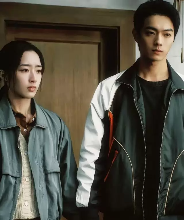 邓恩熙21岁演28部戏,《方圆八百米》松格角色获观众共鸣 细节速览 邓恩熙21岁演28部戏,《方圆八百米》松格角色获观众共鸣 细节速览