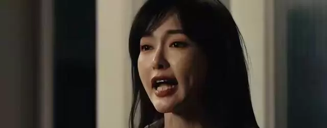 《不完美受害人》开播4集收视破1.5%,唐嫣饰林展翘直面职场性侵议题 细节速览 《不完美受害人》开播4集收视破1.5%,唐嫣饰林展翘直面职场性侵议题 细节速览