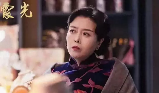 《潜伏》修复重播央八首日登顶收视榜首 相关图片