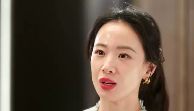 《销售经理》鲁贞贞职场升迁后行为失当遭纪封当众斥责 情报图