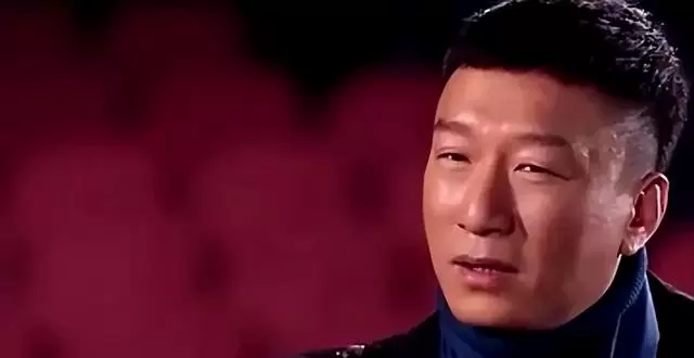 北影节张颂文高叶红毯同框拥抱，两人自《狂飙》后首次公开同台 情报图