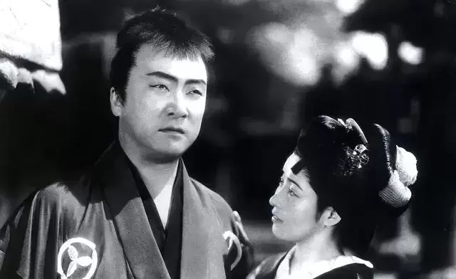 黑泽清《间谍之妻》神户取景首拍年代戏，暗引山中贞雄史实细节 细节速览